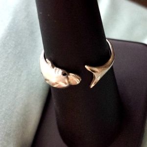 Hugging Sterling silver Dolphin Ring